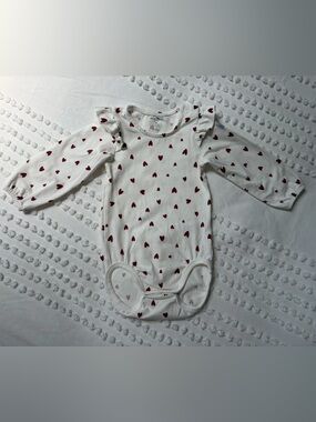 LIKE NEW Polarn O Pyret Organic Cotton Baby Bodysuit